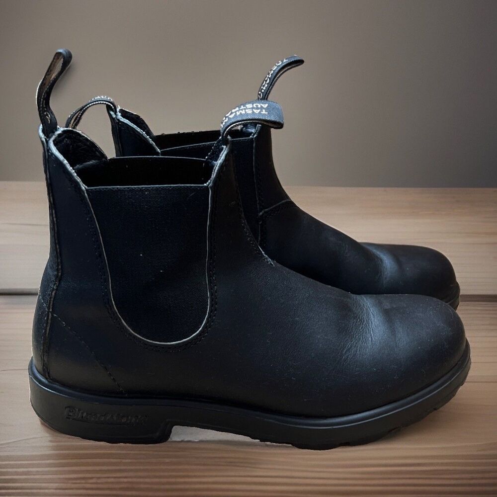 Blundstone Chelsea Water Resistant Leather Boots Black Size Men 7, Women 9
